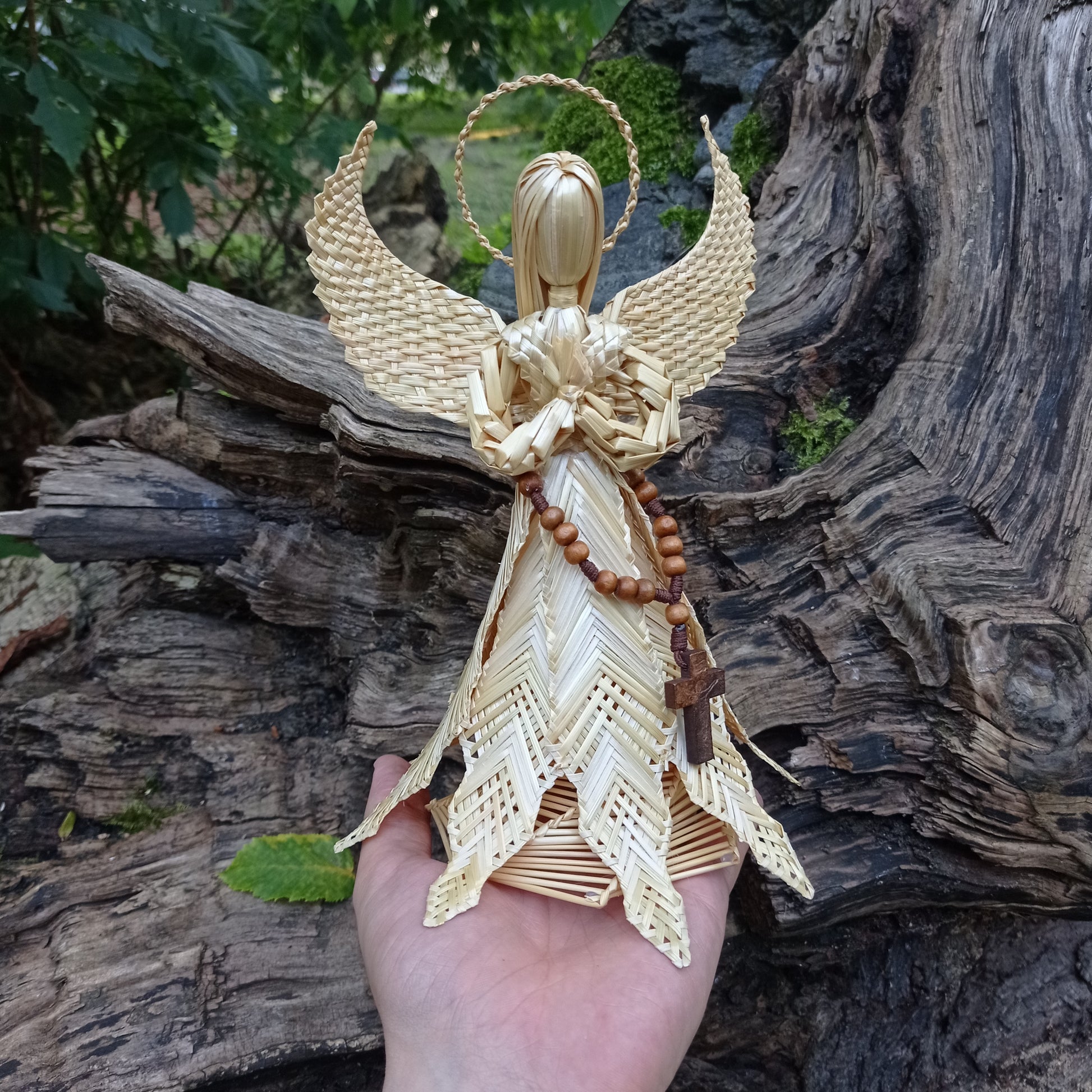 Rustic straw angel ornament with wooden rosary, farmhouse holiday decoration for Christmas